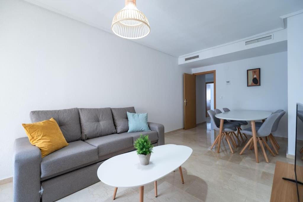 Amplio Apartamento 2 Dormitorios Cerca De La Playa 알리칸테 외부 사진
