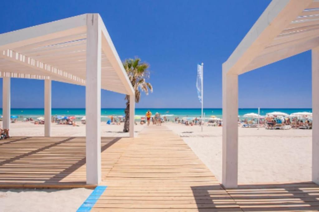 Amplio Apartamento 2 Dormitorios Cerca De La Playa 알리칸테 외부 사진